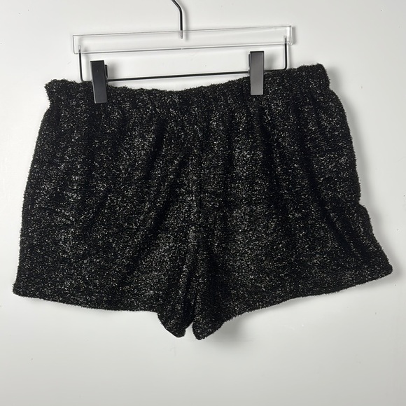 XPLUSWEAR Sz XL NWT Black&Silver Glittery Top off the shoulder and Shorts Set - Picture 8 of 8